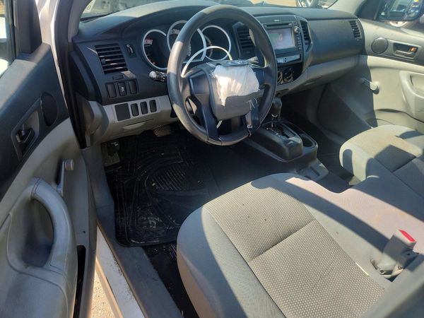 2013 TOYOTA TACOMA Delux