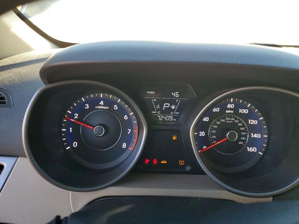 2016 HYUNDAI ELANTRA