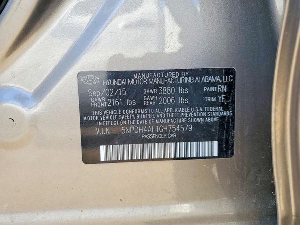 2016 HYUNDAI ELANTRA