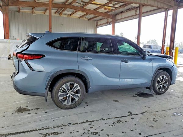 2022 TOYOTA HIGHLANDER