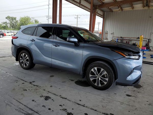 2022 TOYOTA HIGHLANDER