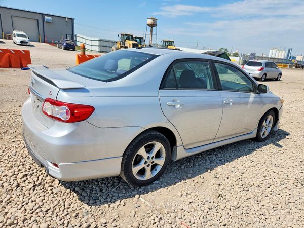 2012 TOYOTA COROLLA