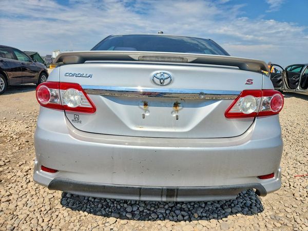 2012 TOYOTA COROLLA