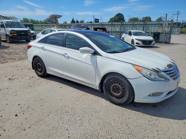 2013 HYUNDAI SONATA