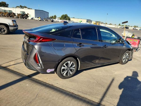 2018 TOYOTA PRIUS Plus/Premium/Advanced — PSRA