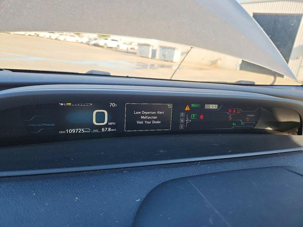 2018 TOYOTA PRIUS Plus/Premium/Advanced — ODOM