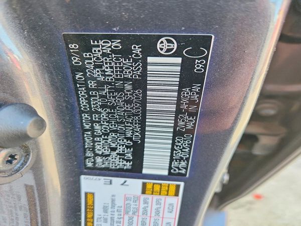 2018 TOYOTA PRIUS Plus/Premium/Advanced — VINS