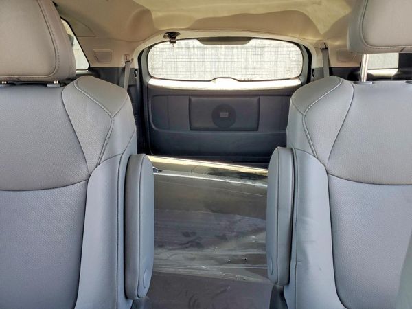 2025 TOYOTA SIENNA