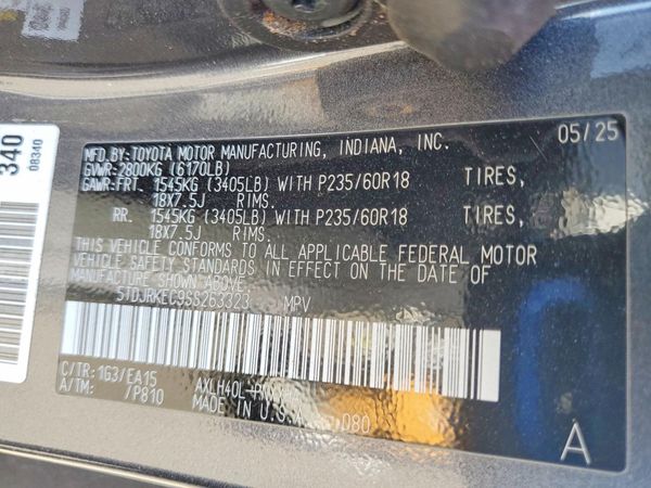 2025 TOYOTA SIENNA
