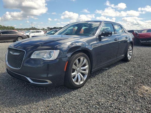2019 CHRYSLER 300