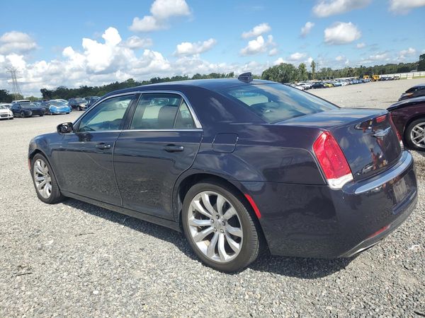 2019 CHRYSLER 300