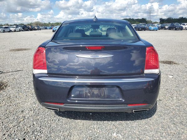 2019 CHRYSLER 300