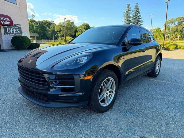 2021 PORSCHE MACAN