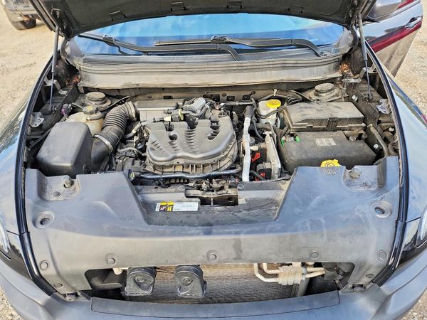 2018 JEEP CHEROKEE Trailhawk — Engine bay