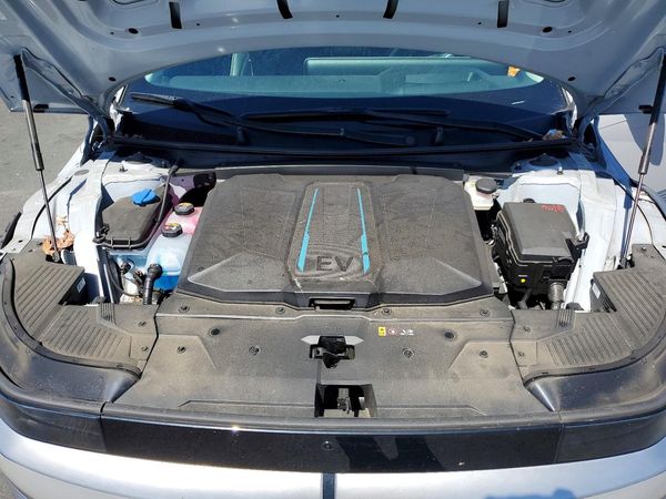 2024 HYUNDAI IONIQ — Engine bay
