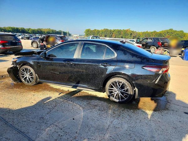 2023 TOYOTA CAMRY