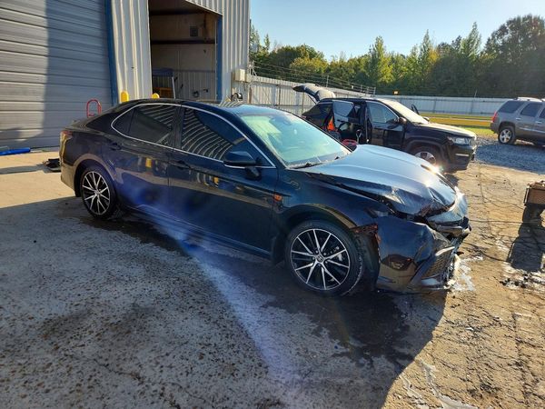 2023 TOYOTA CAMRY