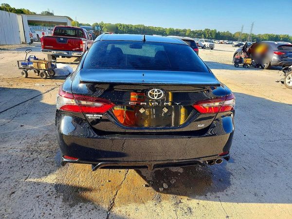 2023 TOYOTA CAMRY