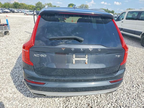 2021 VOLVO XC90