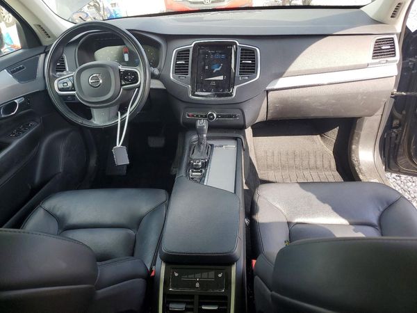 2021 VOLVO XC90