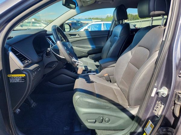2018 HYUNDAI TUCSON — DENT