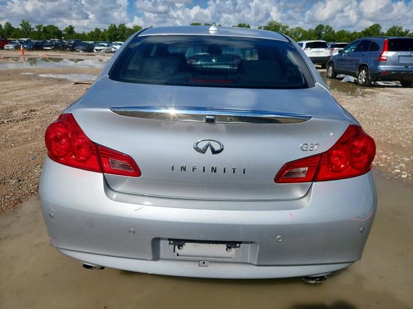2012 INFINITI G37