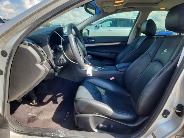 2012 INFINITI G37