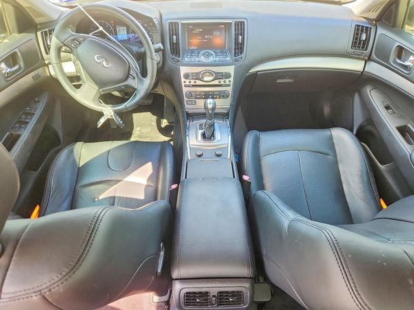 2012 INFINITI G37