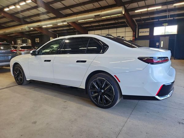 2023 BMW I7