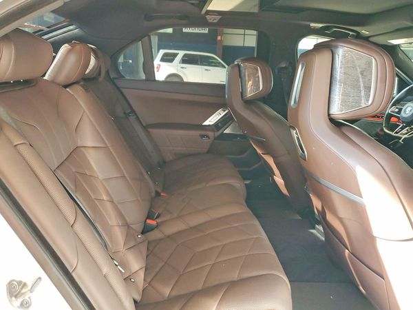 2023 BMW I7