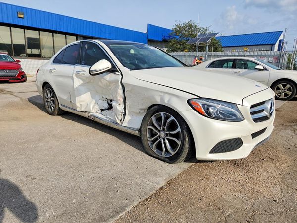 2017 MERCEDES-BENZ C