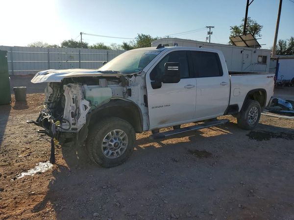 2025 CHEVROLET SILVERADO LT
