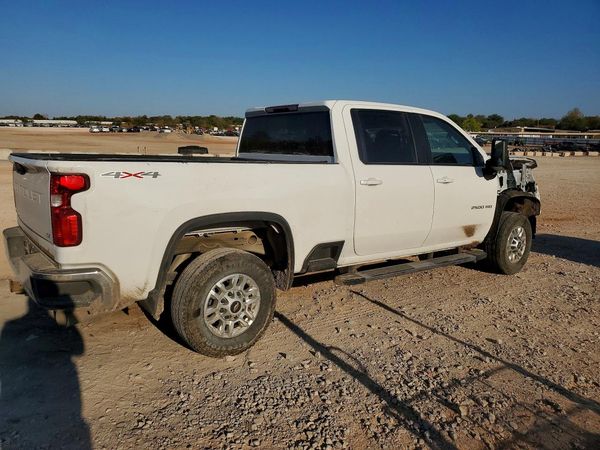 2025 CHEVROLET SILVERADO LT
