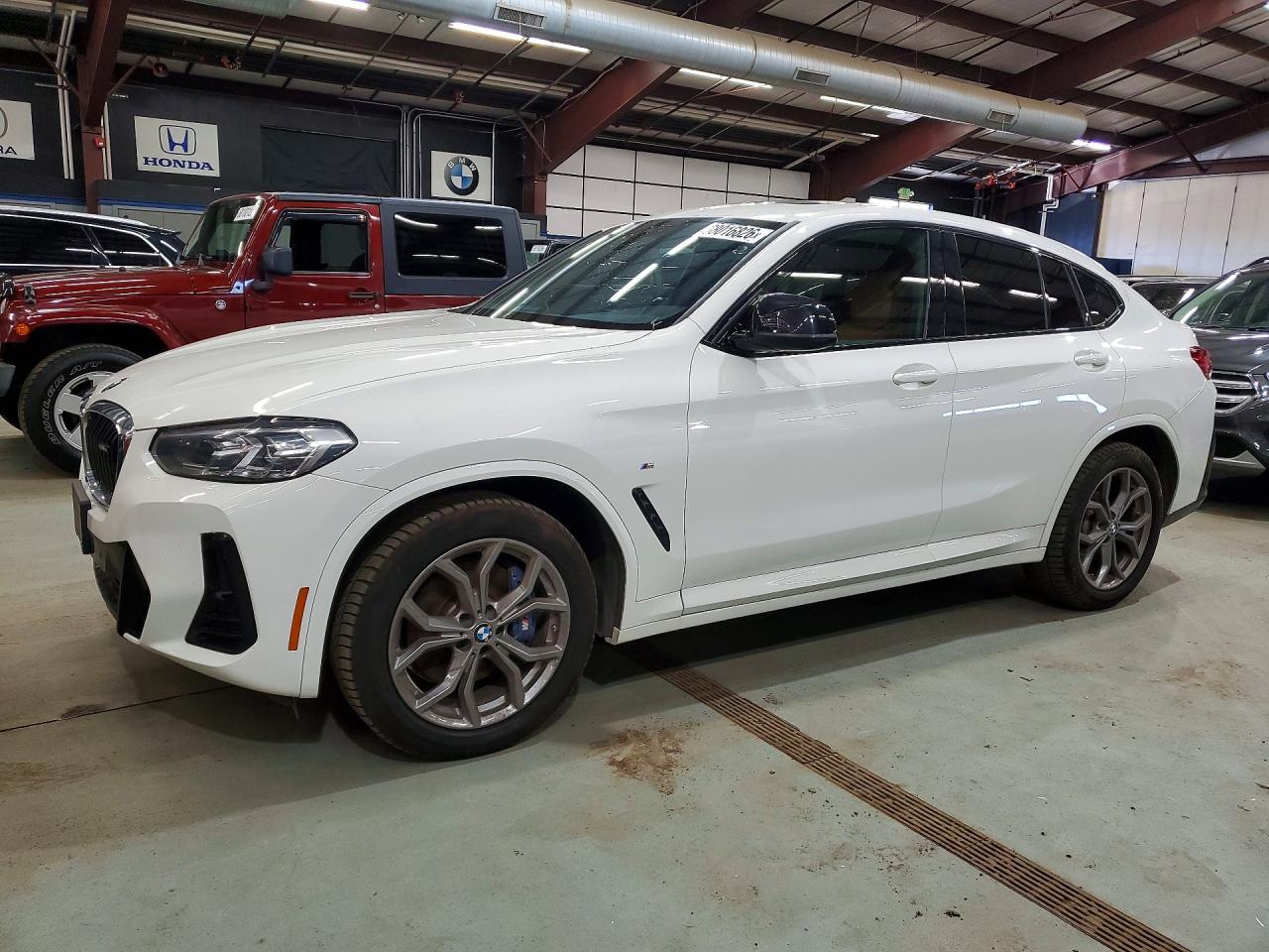 2023 BMW X4