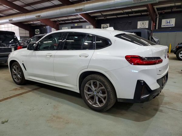 2023 BMW X4