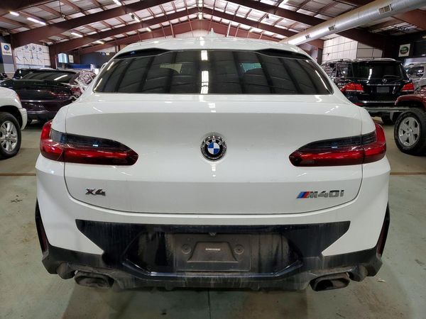 2023 BMW X4