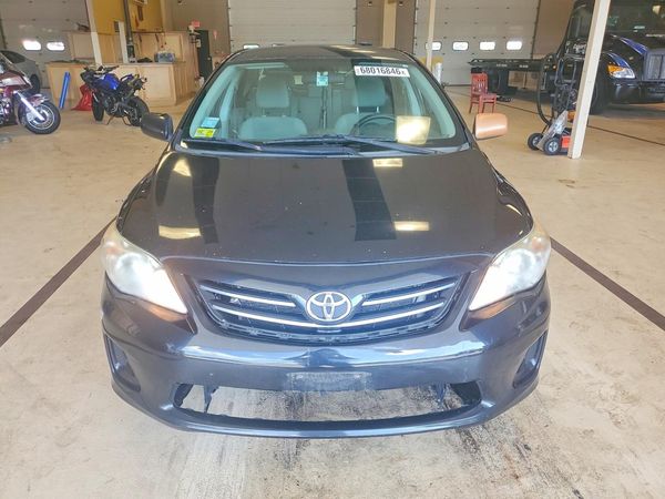 2013 TOYOTA COROLLA