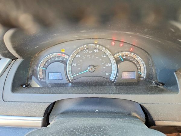 2012 TOYOTA CAMRY