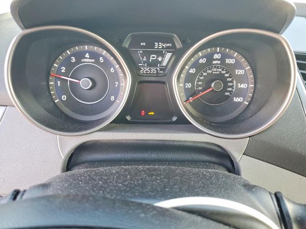 2014 HYUNDAI ELANTRA GLS(Middle)