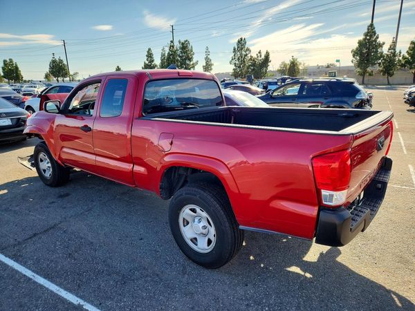 2017 TOYOTA TACOMA SR/SR5
