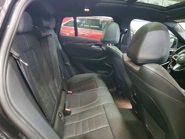 2021 BMW X4 xDrive30i
