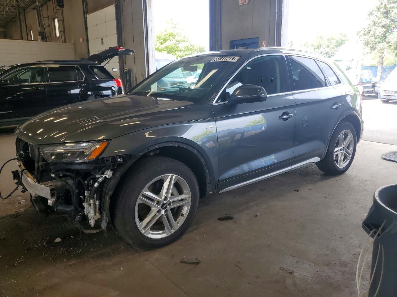 2021 AUDI Q5 E