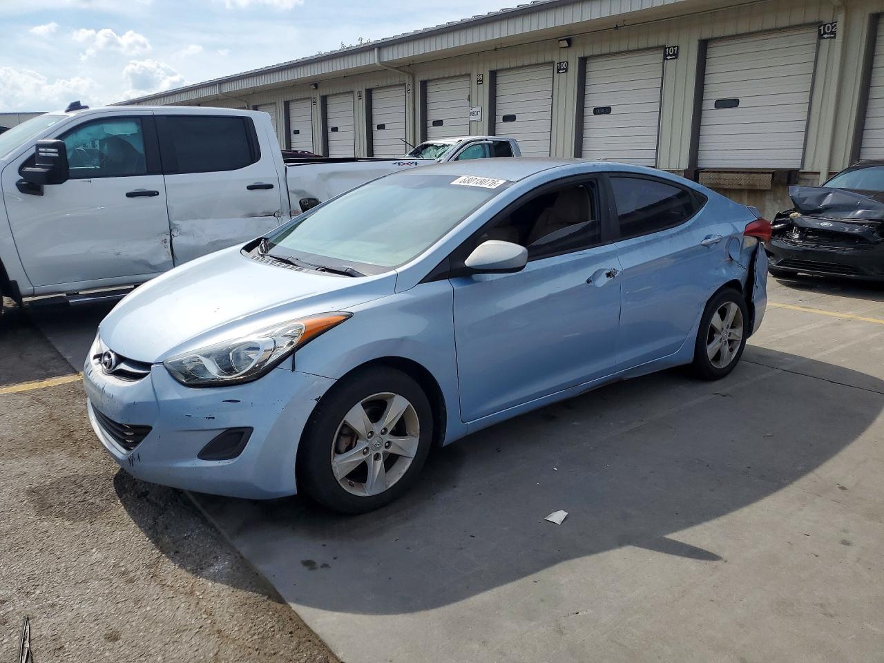 2013 HYUNDAI ELANTRA