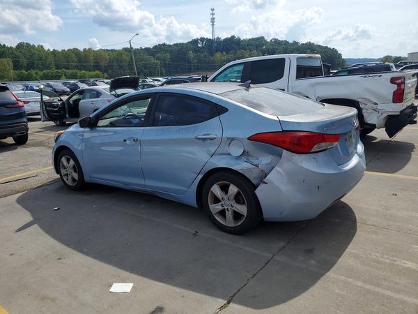 2013 HYUNDAI ELANTRA