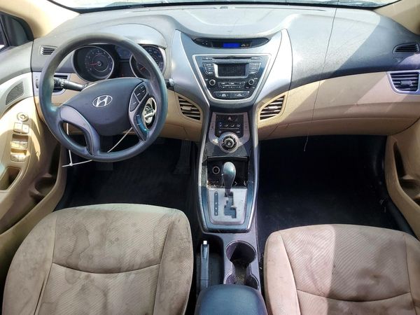 2013 HYUNDAI ELANTRA