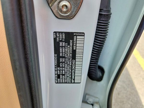 2020 PORSCHE CAYENNE