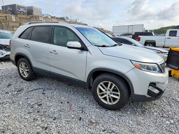 2014 KIA SORENTO — Passenger 3/4