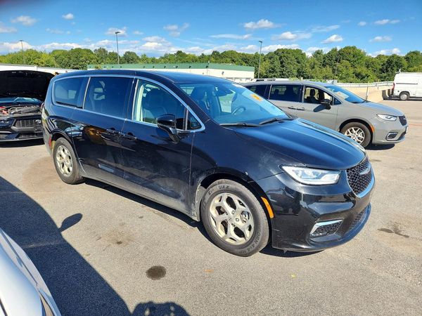 2024 CHRYSLER PACIFICA Limited