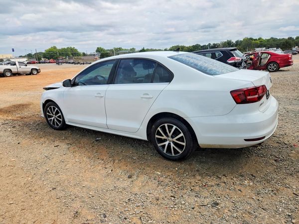 2017 VOLKSWAGEN JETTA SE