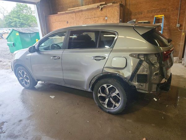 2021 KIA SPORTAGE